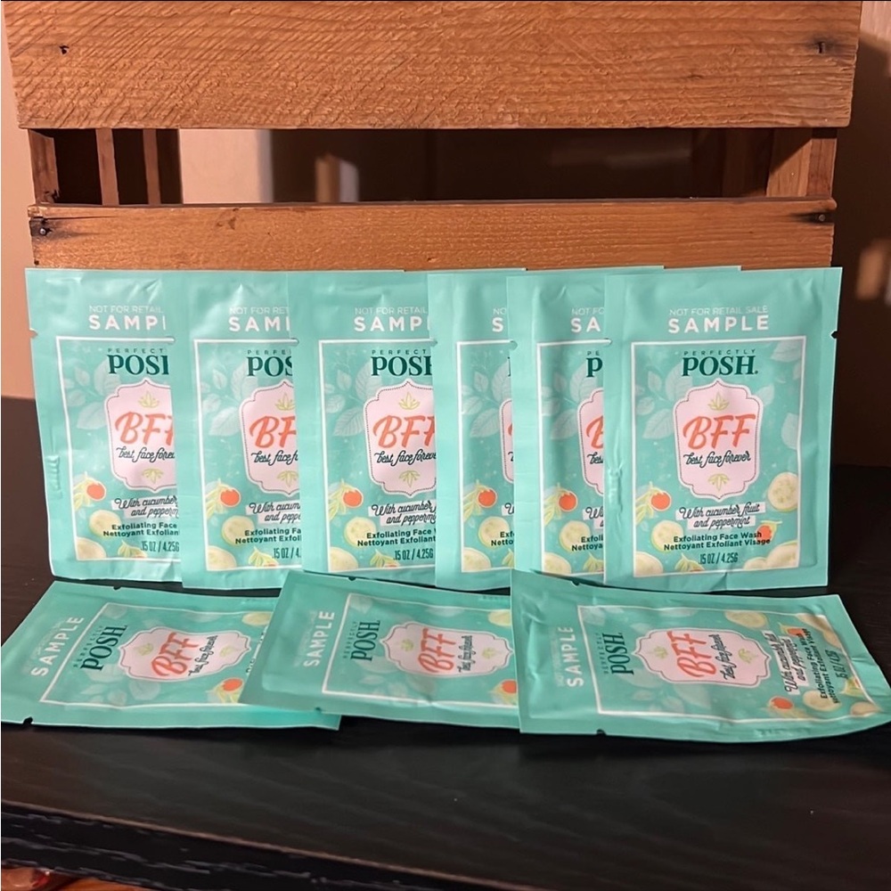 10 Perfectly Posh BFF exfoliating face wash samples